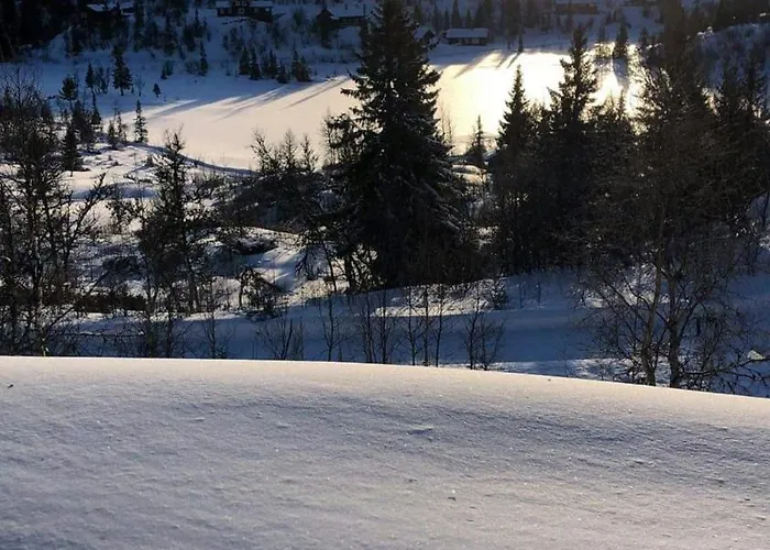 Mountain With Views And Close To Trails *
