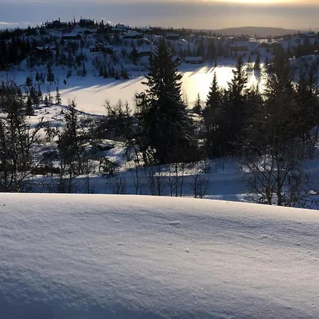 Mountain With Views And Close To Trails *